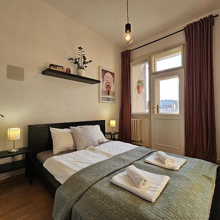 Stone Square Apartment Братислава Экстерьер фото