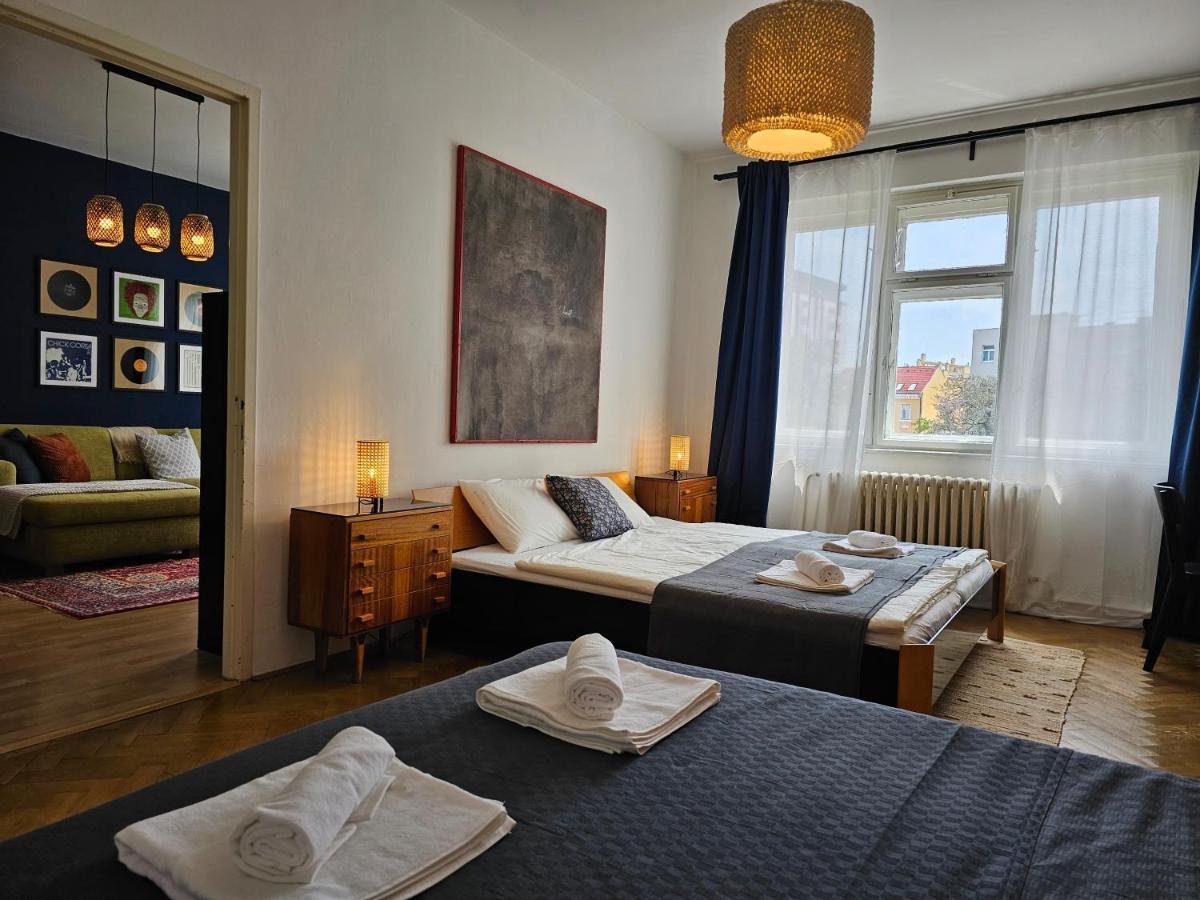 Stone Square Apartment Братислава Экстерьер фото