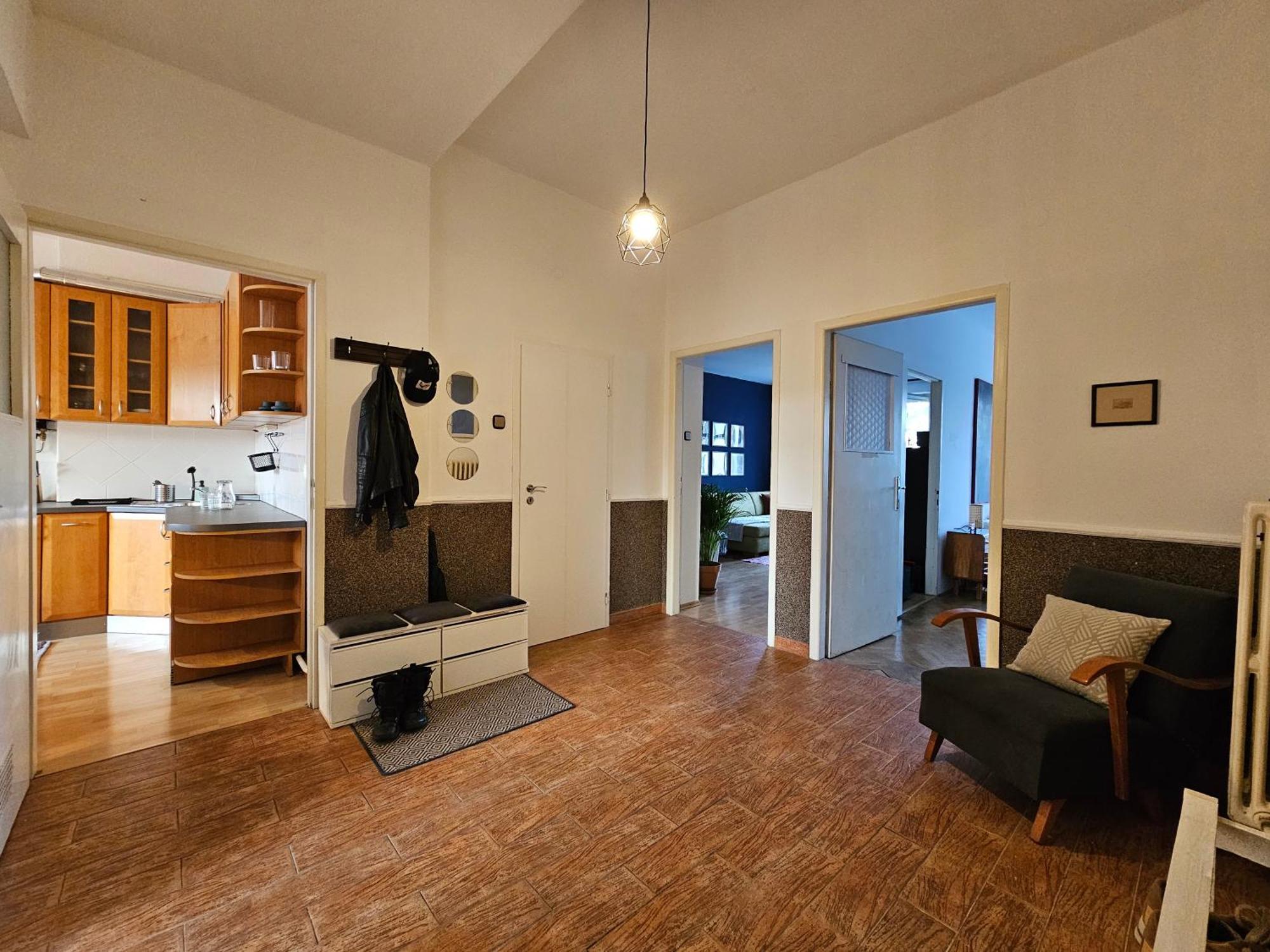 Stone Square Apartment Братислава Экстерьер фото