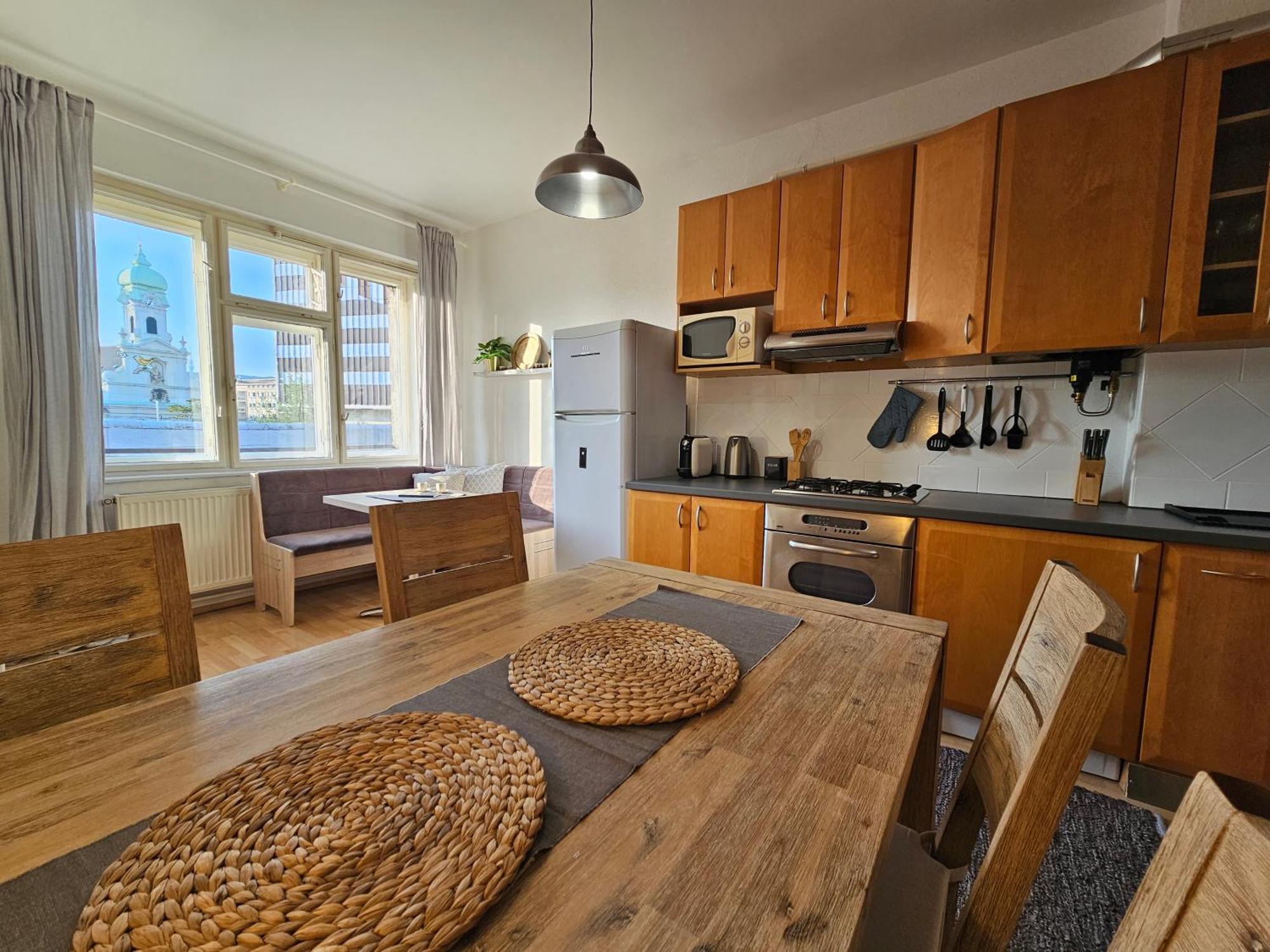 Stone Square Apartment Братислава Экстерьер фото