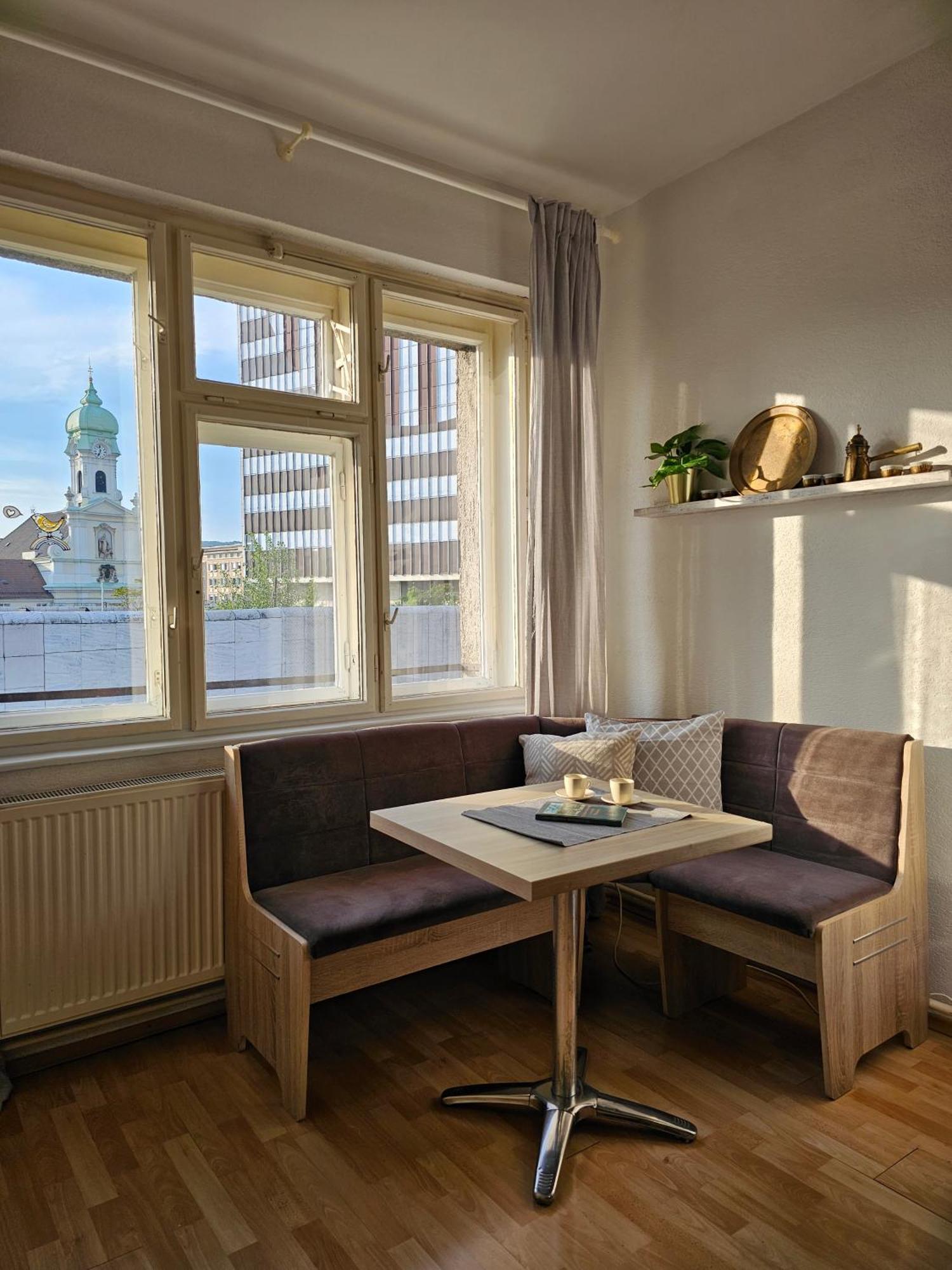 Stone Square Apartment Братислава Экстерьер фото