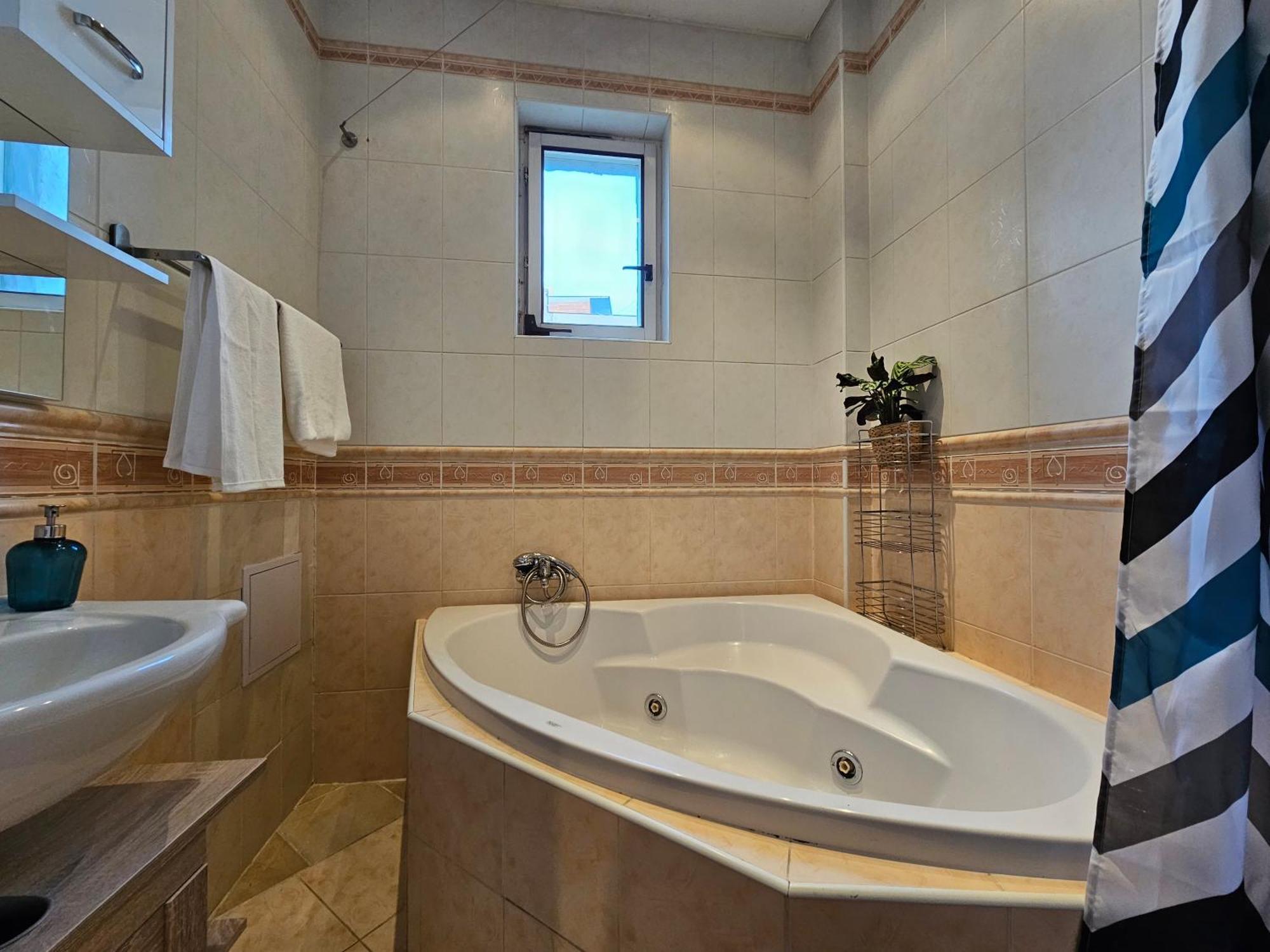 Stone Square Apartment Братислава Экстерьер фото