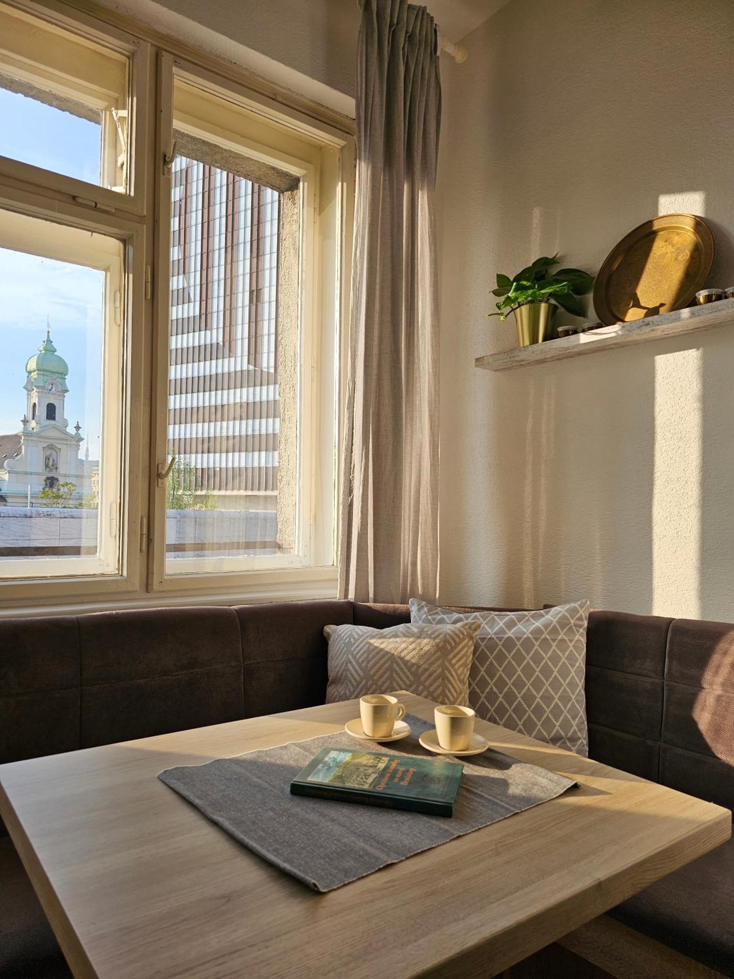 Stone Square Apartment Братислава Экстерьер фото