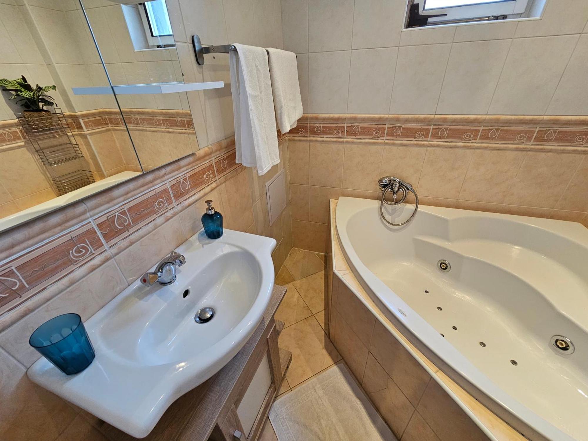 Stone Square Apartment Братислава Экстерьер фото